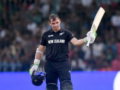 Champions Trophy 2025 Tom Latham Becomes First Batter In ODI With Hat Trick Of Ducks And Consultive Three 50 Plus Scores Record Ahead Of IND vs NZ Match | सलग तीन वेळा 'भोपळा'; आता फिफ्टी प्लसच्या हॅटट्रिकच्या पराक्रमासह सेट केला वर्ल्ड रेकॉर्ड