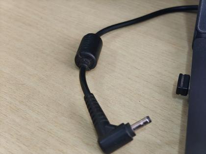 लॅपटॉप चार्जर केबलवरचा 'तो' काळा गोळा कशासाठी असतो? अनेकांनी पाहिला असेल पण...