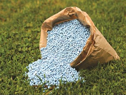 Consolation to farmers .. 194 metric tons of urea filed in Kopargaon taluka | शेतक-यांना दिलासा..कोपरगाव तालुक्यात १९४ मेट्रिक टन युरिया दाखल 