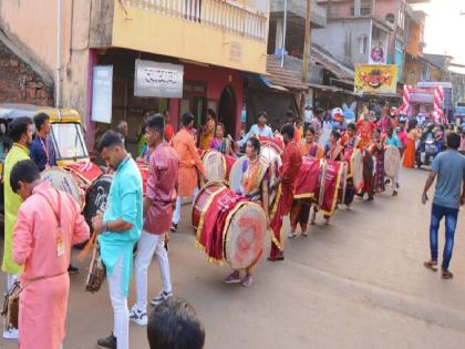 A combination of culture, tradition in Kankavali tourism festival | कणकवली पर्यटन महोत्सवात संस्कृती, परंपरेचा मिलाफ, शोभयात्रेतील चित्ररथ ठरले लक्षवेधी 