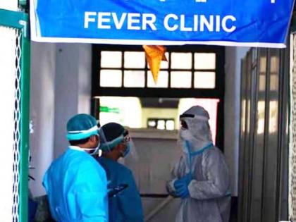 Fever clinic to prevent infection | संसर्ग टाळण्यासाठी ‘फिव्हर क्लिनिक’; २० हजार नागरिकांची तपासणी