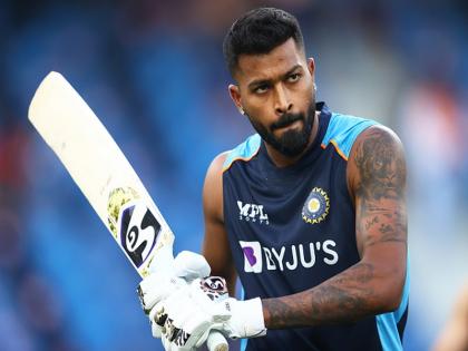 Hardik Pandya ready to lead Ahmedabad; BCCI approves franchise | हार्दिक अहमदाबादचे नेतृत्व करण्यास सज्ज; बीसीसीआयने दिली फ्रॅन्चायजीला मंजुरी