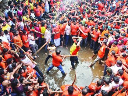 Dahihandi in the city in peace | शहरात दहीहंडी शांततेत