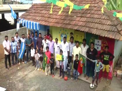 FIFA world cup 17 kerala boys buy home of 23 lakh to watch every fifa match live | FIFA वर्ल्डकपचा फिव्हर! फक्त सामने पाहण्यासाठी 17 मुलांनी खरेदी केले 23 लाखांचे घर 