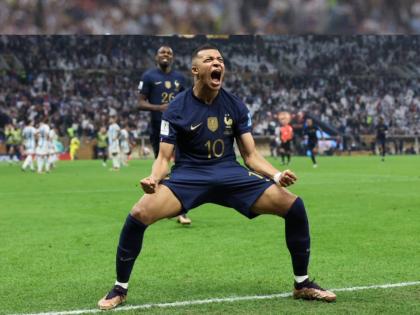 Fifa World Cup Final 2022 Live Updates : Full-Time  Argentina 3-3 France , The greatest game of football ever played, We go to penalties, Kylian Mbappe is the second player to score a world cup final hat-trick after geoff hurst for england vs germany in 1 | Fifa World Cup Final : कायलिन एमबाप्पेने इतिहास घडविला, अर्जेंटिना जिंकेल असे वाटत असतानाच ऐतिहासिक गोल केला अन्... 