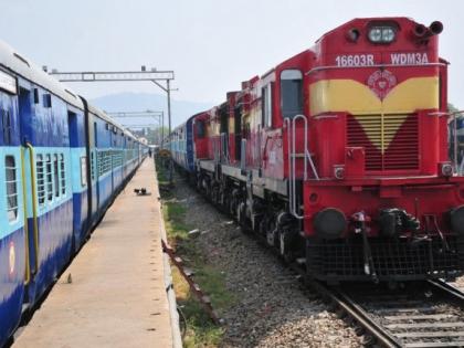 The Nanded-Panvel-Nanded Special Express will run four days a week | नांदेड-पनवेल-नांदेड विशेष एक्सप्रेस आठवड्यातून चार दिवस धावणार