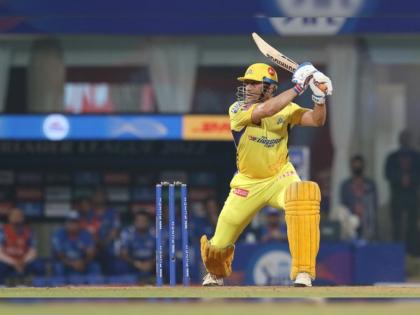 IPL 2022 MI vs CSK Live Updates : What a knock by MS Dhoni - 28* (13), Mumbai Indians becomes first team to lose first 7 matches in IPL history | MS Dhoni IPL 2022 MI vs CSK Live Updates : ६, ४,२,४!; महेंद्रसिंग धोनीने मुंबई इंडियन्सची वाट लावली, थरारक लढतीत चेन्नई सुपर किंग्सने बाजी मारली