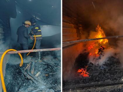 Another early morning closed warehouse fire Security door warehouse in Loni Kalbhor burnt down | पुन्हा पहाटे बंद गोदामाला भीषण आग; लोणी काळभोरमधील सुरक्षा डोअर गोदाम जळून खाक