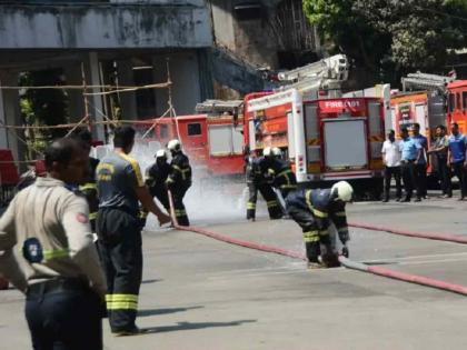 Able to carry out rescue operations by fire brigade Training through demonstration from the 'Simulator Tower' | अग्निशमन दलाकडून बचावकार्य होणार सक्षम; ‘सिम्युलेटर टॉवर’मधून प्रात्यक्षिकांतून प्रशिक्षण