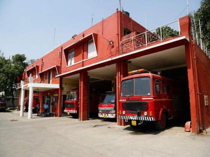 You tell me how to control the fire Pune needs 74 fire stations Actually 20 | तुम्हीच सांगा, आगीवर नियंत्रण मिळणार कसं? पुण्याला गरज ७४ अग्निशमन केंद्रांची; प्रत्यक्षात २०