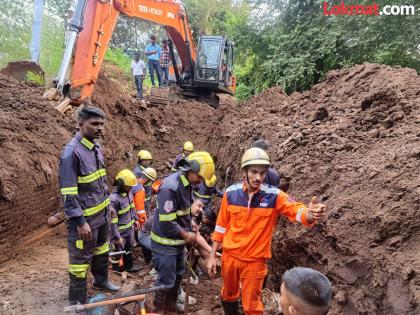 While working on a drainage line, a pile of soil suddenly fell on him; worker dies of suffocation, three injured | ड्रेनेजलाइनचे काम करताना अचानक मातीचा ढिगारा अंगावर कोसळला; गुदमरून कामगाराचा मृत्यू, तिघे जखमी