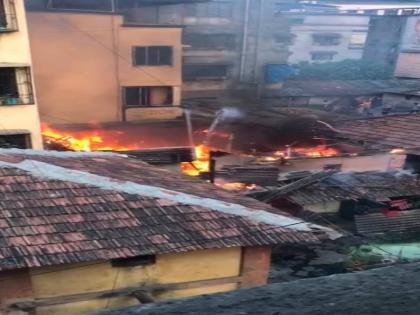  Two fire incidents took place in Kalyan East area on the same day  | कल्याण पूर्व भागात एकाच दिवशी आगीच्या दोन घटना