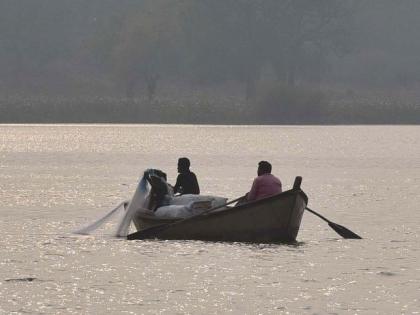 Shots fired from illegal fishing in Totladoh reservoir | तोतलाडोह जलाशयात अवैध मासेमारीतून पुन्हा चालल्या गोळ्या