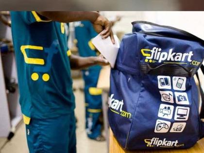 Flipkart's delivery boy absconded with goods worth 4 lakhs case has been filed police in Bangalore | मोबाईल, आयफोन, लॅपटॉप, साडेचार लाखांच्या वस्तू घेऊन फ्लिपकार्टचा डिलिव्हरी बॉय पसार, पोलीस घेताहेत शोध