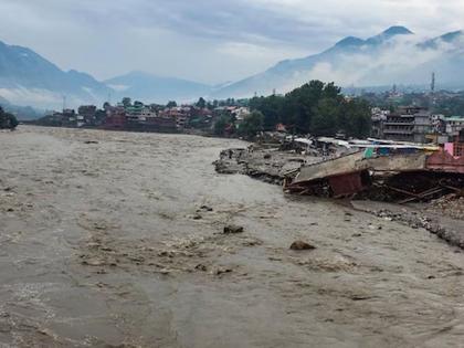 Today's Editorial: Heavy rains lashed the country | आजचा अग्रलेख : मुसळधार पावसाचा तडाखा Today's Editorial: Heavy rains lashed the country | आजचा अग्रलेख : मुसळधार पावसाचा तडाखा