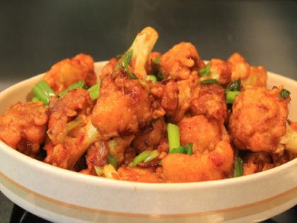 Cauliflower Manchurian: Simple, tasty and spicy starter dish | फ्लॉवर किंवा फुलकोबी मंचुरियन : सोपा, चटपटीत स्टार्टर 