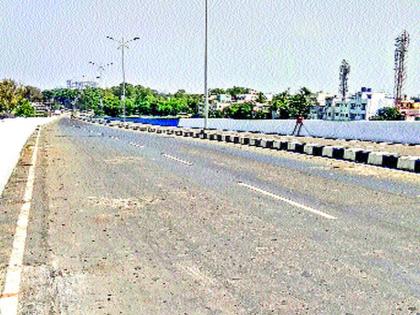 Only five hundred meters flyover stops | फक्त पाचशे मीटरसाठी उड्डाणपूल रखडला