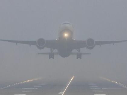 The plane took off, but the passengers reached their destination by bus! | विमानाने उडाले, पण प्रवासी नियोजित स्थळी पोहोचले बसने!