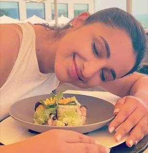 परिनीती चोप्राने सांगितली ५ मिनिटांत होणारी तिची आवडती डिश-मशरुम टोस्ट! रेसिपी सोपी -पौष्टिक पदार्थ