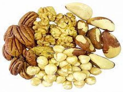 Food: Secrets of dried winter fruits | Food: हिवाळ्यातल्या सुकलेल्या फळांचे रहस्य