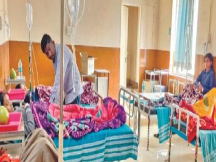 Hostel girls poisoned in Phaltan, suspected of food poisoning | फलटणमध्ये वसतिगृहातील मुलींना विषबाधा, अन्नातून विषबाधा झाल्याचा अंदाज 