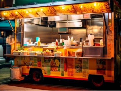 Streets Captured by food trucks Who is responsible for the trouble in mumbai | 'फूड ट्रक'ने 'खाल्ले' रस्ते; त्रासाला कोण जबाबदार?