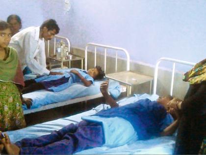 14 students poisoned! | १४ विद्यार्थ्यांना विषबाधा! 