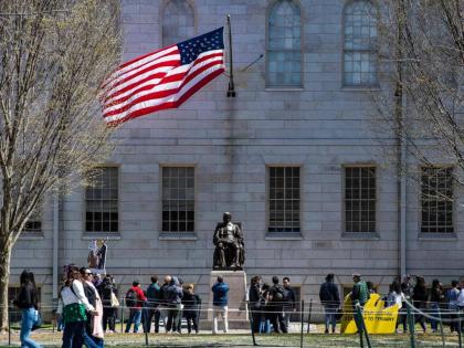 Visa will be cancelled if you drop out of education US warns Indian and foreign students | शिक्षण सोडले तर व्हिसा रद्द होईल; भारतीय आणि परदेशी विद्यार्थ्यांना अमेरिकेचा इशारा Visa will be cancelled if you drop out of education US warns Indian and foreign students | शिक्षण सोडले तर व्हिसा रद्द होईल; भारतीय आणि परदेशी विद्यार्थ्यांना अमेरिकेचा इशारा