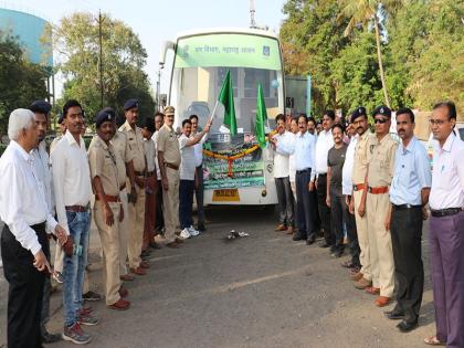 Forest department rally for tree plantation | वृक्षलागवडीसाठी वनविभागाच्या जनजागृती चित्ररथाचे जळगावात स्वागत