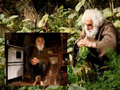Jara Hatke : ना वीज, ना गॅस, ना मोबाईल, कुठल्याही सोईसुविधांविना ५० वर्षे डोंगरात राहिले, स्वत:ला असं ठेवलं जिवंत