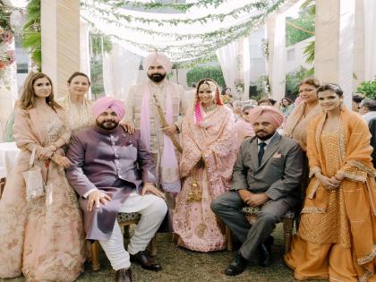 Former cricketer and Congress leader Navjot Singh Sidhu's son Karan Sidhu tied the knot with Inayat Randhawa, see photos  | लेकाच्या लग्नात 'बाप'माणूस सिद्धू थिरकले; मुलगा करण अडकला विवाहबंधनात, VIDEO