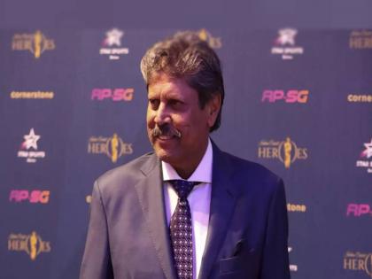 Former India captain Kapil Dev said that we were supposed to go to Narendra Modi Stadium Ahmedabad for the ind vs aus final match but we were not invited  | IND vs AUS : १९८३चा विश्वविजेता संघ घेऊन तिकडं जायचं होतं पण आम्हाला बोलावलं नाही - कपिल देव