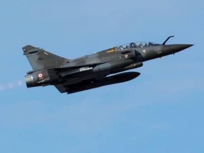 Over 50 Qaeda Linked Terrorists Killed In French Airstrikes In Mali | फ्रान्सच्या एअरस्ट्राईकमध्ये अल-कायदाशी संबंधित ५० हून अधिक दहशतवादी ठार 