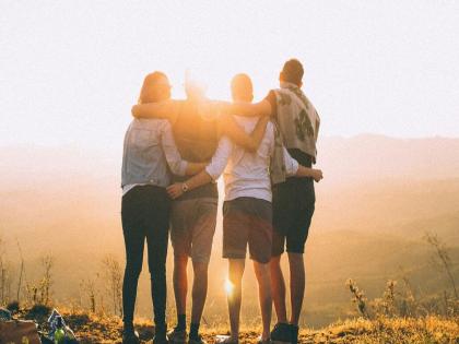 'Friend' is being rented for Rs 50 per hour; Strange trend in Kerala increases tension | ५० रुपये प्रति तास या हिशोबाने भाड्याने मिळतायेत 'Friend'; केरळमधील अजब ट्रेंडनं वाढवलं टेन्शन