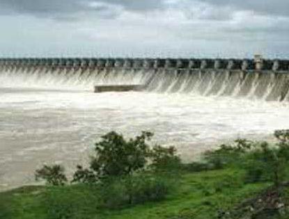 Jaikwadi dam has 67 per cent water storage; 31,000 cusecs start arriving | जायकवाडी धरणात 67 टक्के पाणीसाठा; ३१ हजार क्युसेकने आवक सुरू