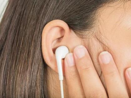 Fungus in the ears, the danger of bacteria! | कानांना बुरशी, बॅक्टेरियाचा धोका!