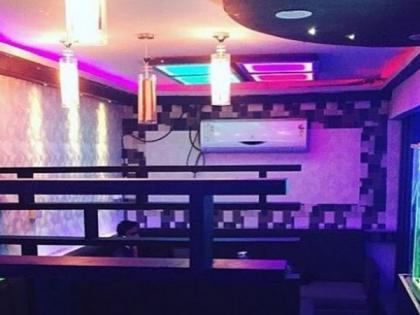 Raid on the well-known Fusion Hookah Parlor in Dharampeth, Nagpur | नागपुरातील धरमपेठच्या बहुचर्चित फ्युजन हुक्का पार्लरवर धाड