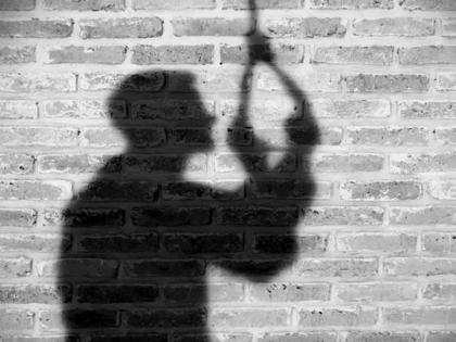 Suicide by hanging of a policeman in yavatmal hrb | बारामतीनंतर यवतमाळमध्ये पोलीस शिपायाची गळफास लावून आत्महत्या