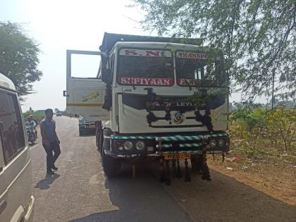 Gadchiroli: A farmer was killed when he was crushed by a truck while returning from selling milk | Gadchiroli: दूध विक्री करून परतताना ट्रकने चिरडले, शेतकरी ठार