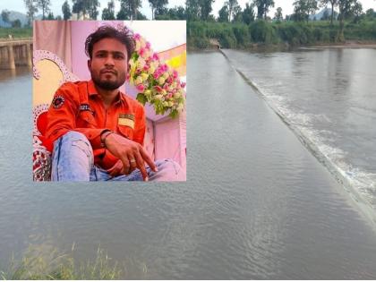 Went for a funeral and drowned in the river; incident in Gadchiroli | अंत्यसंस्कारासाठी गेला अन् नदीत बुडून मेला; एकाला वाचविण्यात दुसऱ्याचा गेला जीव