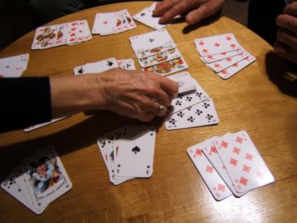 Speak now! Police Superintendent's raid, found his own staff playing cards | आता बोला! पोलीस अधीक्षकांची अचानक झाडाझडती, पत्ते खेळताना आढळले आपलेच कर्मचारी