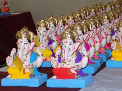 1 lakh 2 thousand 852 Ganesha idols will be installed in the district, the market is still crowded | जिल्ह्यात 1 लाख 2 हजार 852 गणेशमुर्तींची होणार प्रतिष्ठापना, बाजारात अजुनही गर्दी