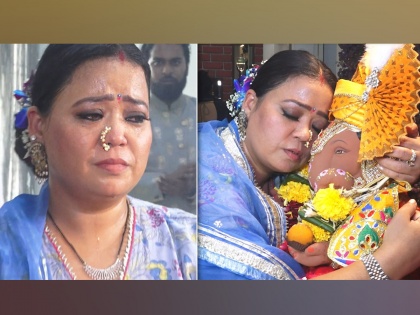 Bharti Singh got emotional while saying goodbye to her beloved Bappa | पुढच्या वर्षी लवकर या…, लाडक्या बाप्पाला निरोप देताना भावूक झाली भारती सिंग