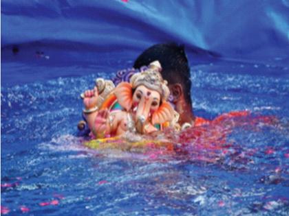 Ganesh Mahotsav: One-and-a-half-day farewell to Ganesh Mahotsav, devotees urge 'Come early next year' | Ganesh Visarjan: दीड दिवसाच्या गणरायांना निरोप, 'पुढच्या वर्षी लवकर या'चा भाविकांकडून गजर