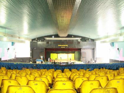 Ganesh Kala Krida mandir About two and a half thousand seats the second theater in the country in Pune | गणेश कला क्रीडा मंदिर; तब्बल अडीच हजार आसनक्षमता, देशातील दुसरे चित्रपटगृह पुण्यात