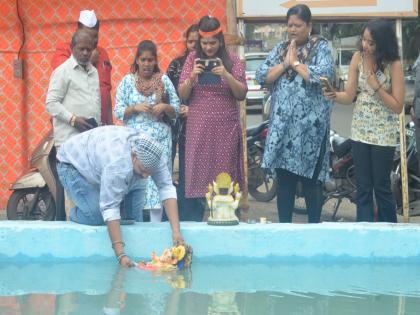 Pimpri Chinchwad municipal Corporation suffers due to contractors negligence; Sewerage system in chaos | ठेकेदारांच्या हलगर्जीपणाने महापालिकेची फजिती; विसर्जन व्यवस्थेचा ‘गोंधळात गोंधळ’ Pimpri Chinchwad municipal Corporation suffers due to contractors negligence; Sewerage system in chaos | ठेकेदारांच्या हलगर्जीपणाने महापालिकेची फजिती; विसर्जन व्यवस्थेचा ‘गोंधळात गोंधळ’