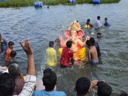 Two people drowned in Buldhana district during the Ganapati visrjan | गणपती विसर्जनावेळी बुलडाणा जिल्ह्यात दोघांचा बुडून मृत्यू; तिघे थोडक्यात बचावले