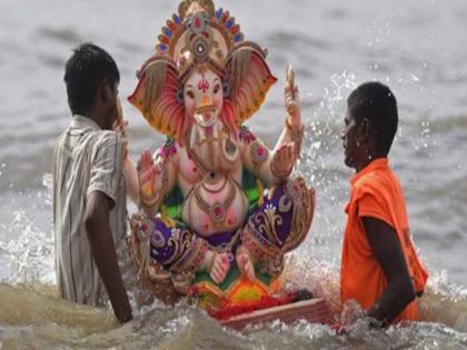 Immerse five-foot idols in artificial lakes, advises the Environment Department! | पाच फुटांच्या मूर्तींचे कृत्रिम तलावांतच विसर्जन करा, पर्यावरण विभागाची सूचना! Immerse five-foot idols in artificial lakes, advises the Environment Department! | पाच फुटांच्या मूर्तींचे कृत्रिम तलावांतच विसर्जन करा, पर्यावरण विभागाची सूचना!