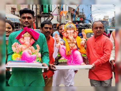 Ganesh Chaturthi 2022 : Can't welcome Ganesha at home this year due to some problem? Take this solution! | Ganesh Chaturthi 2022 : एखाद्या अडचणीमुळे यंदा घरी गणपती बसवता येणार नाही? हा घ्या तोडगा!