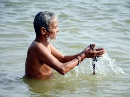 Mother Ganga is known as 'Dussehra' as the destroyer of ten physical, verbal and mental sins! | Ganga Dusherra 2021: दहा पापांचा नाश करणारी म्हणून 'दशहरा'; गंगा मातेचा लौकिक न्यारा